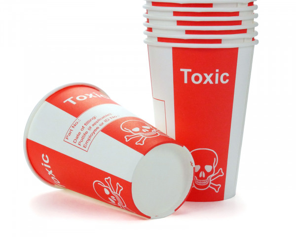 100x paper cups poison cup with 200 ml filling volume